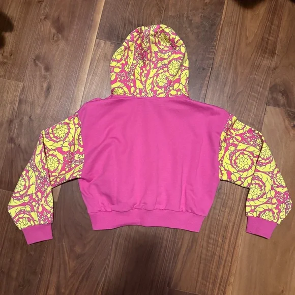 VERSACE Girl's Barocco Crop Hoodie Fuchsia Pink & Gold Yellow Jumper Baroque 12 - Picture 2 of 9